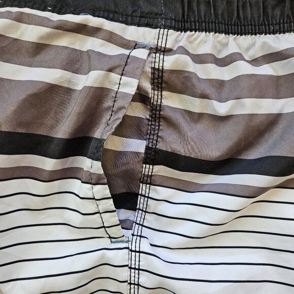 Goodfellow Men's Vertical Striped Casual Swim Trunks Size L - Picture 4 of 6